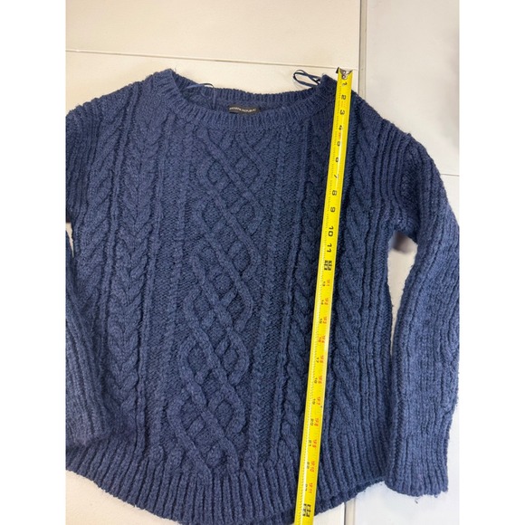 Banana Republic Blue Cable Knit Cropped Sweater Classic Crew Neck PulloverM wool - Picture 2 of 6